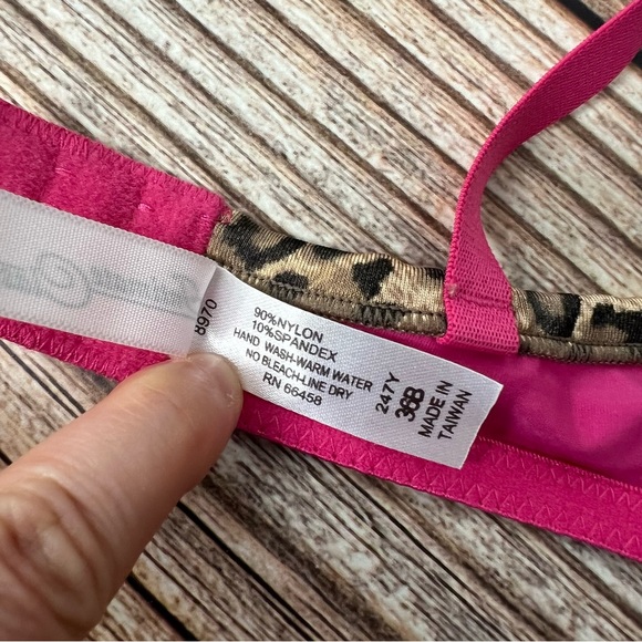 Two 36B Bra Set — Pink / Cheetah Trimmed & Black /Tan Izod - Picture 3 of 4